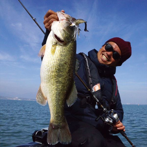 Megabass Rubber Jig Uoze Swimmer 5/8oz Sweetfish